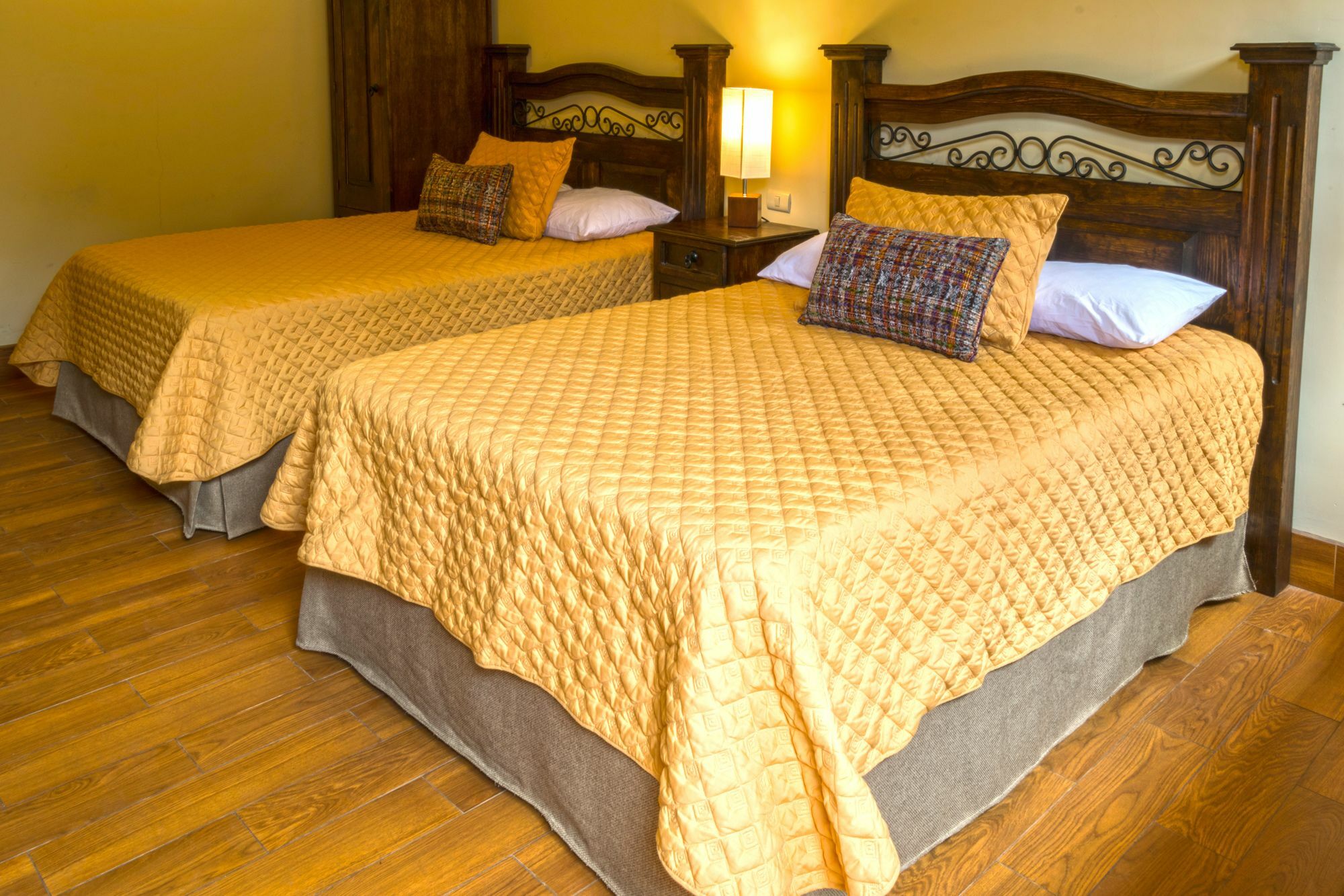 אנטיגואה גואטמלה Hotel Casa San Bartolo מראה חיצוני תמונה